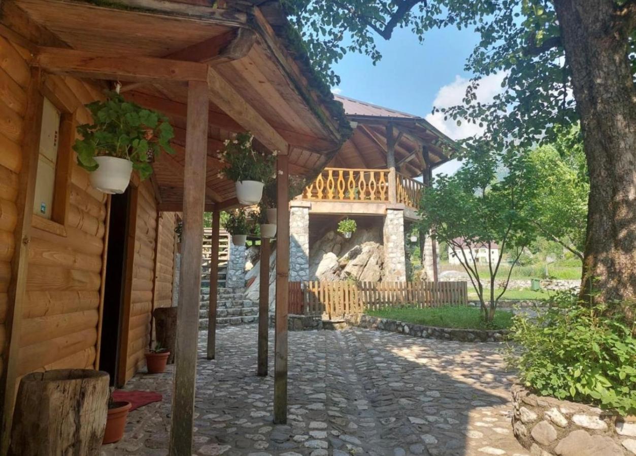 Residence: Quku I Valbones Exterior photo